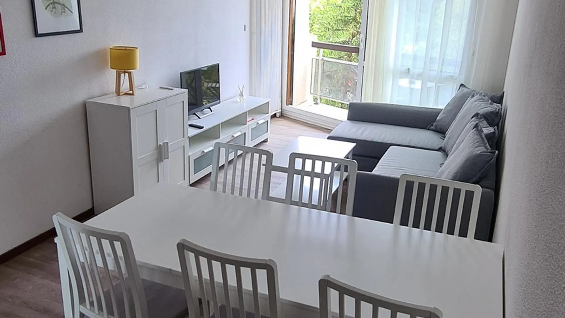 Appartement Renove 43M² Avec 2 Balcons, Parking Gratuit Et Wi-Fi, A Villard-De-Lans - Fr-1-515-66 0*,